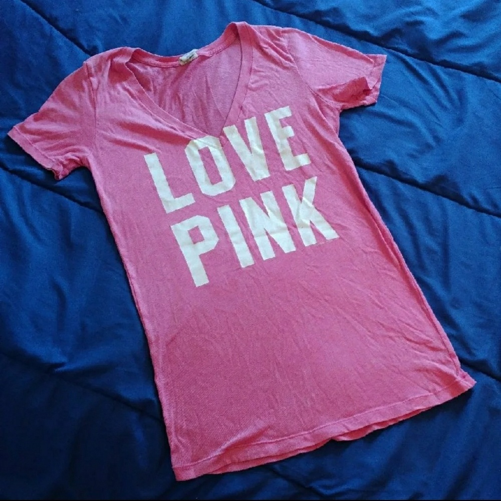 VS PINK Tee